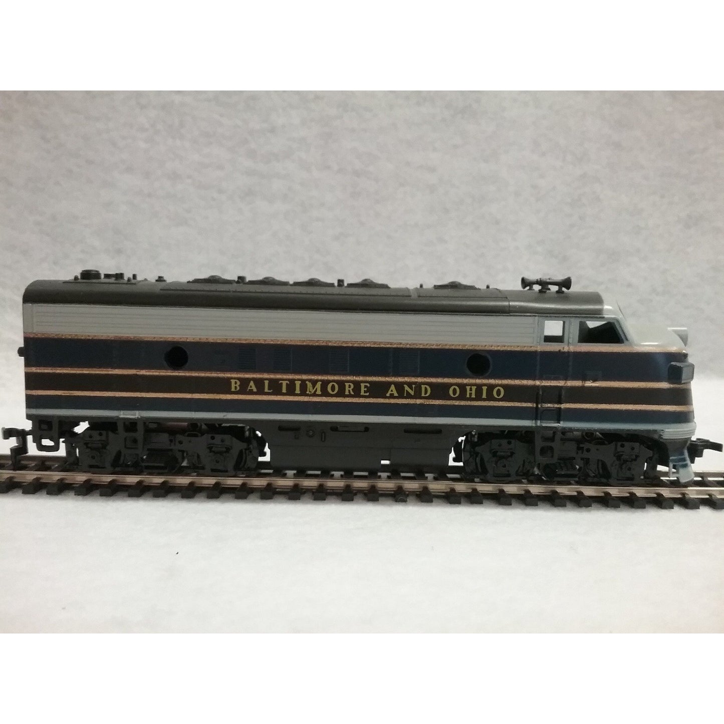 HO Scale Athearn F7A B & O Locomotive Unpowered - Swasey's Hardware & Hobbies
