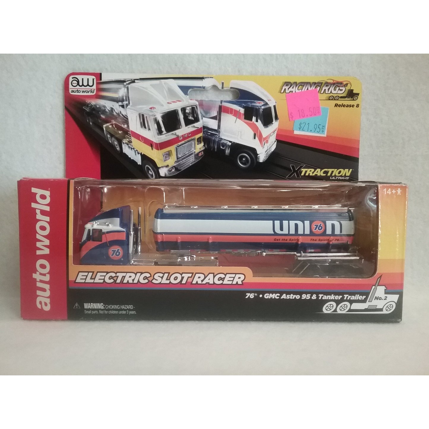 HO Scale Auto World Union 76 Semi Truck