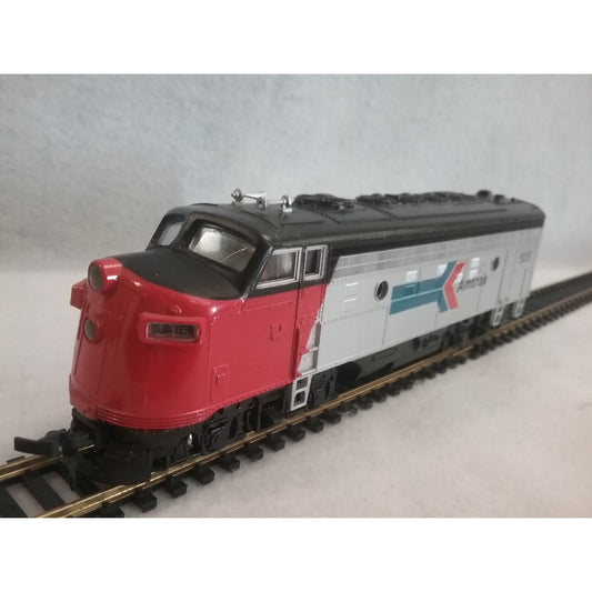 CLEARANCE-HO Scale Bachmann Amtrak F7A Locomotive No.505