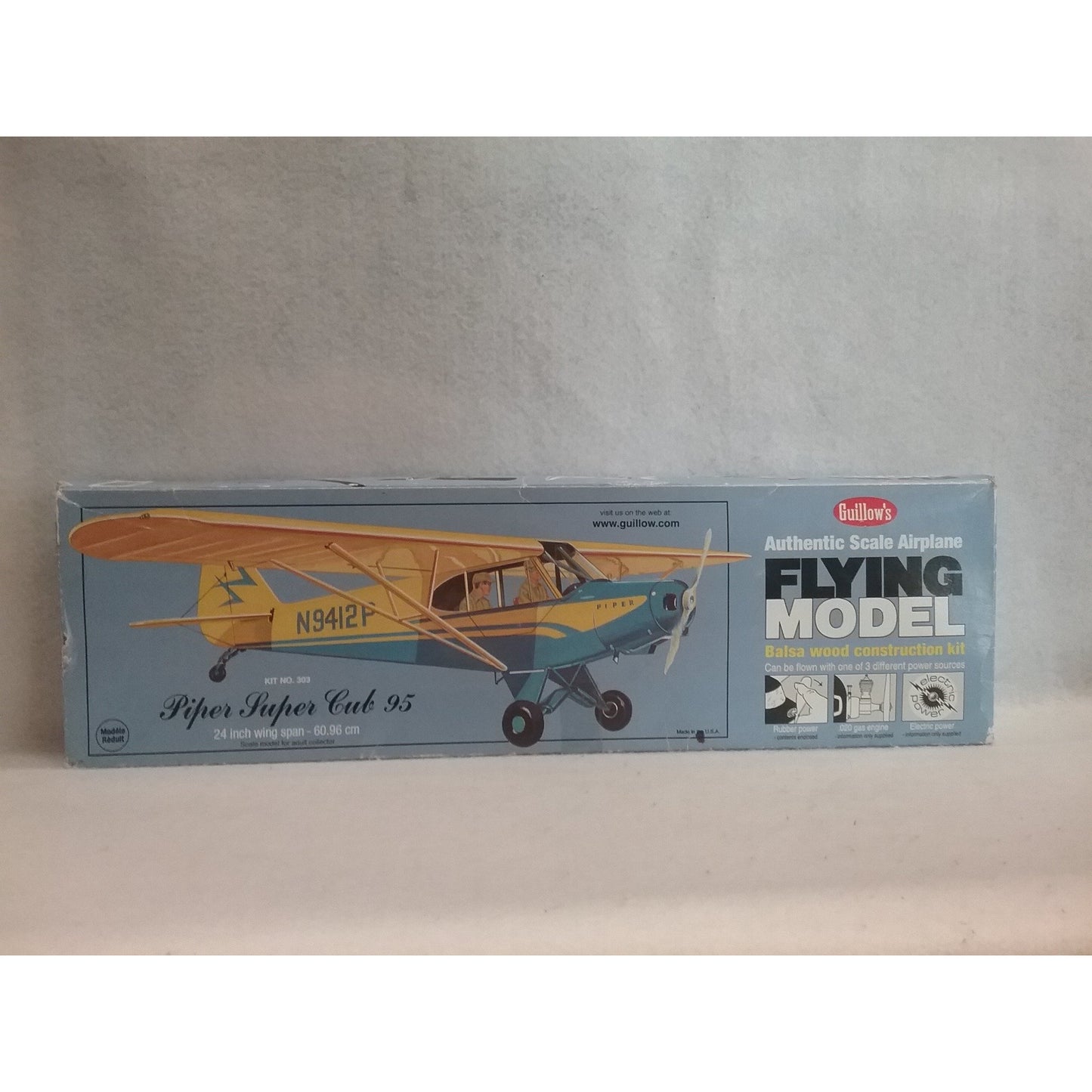 Guillow's Kit No.303 Piper Super Cub 95 Flying Model
