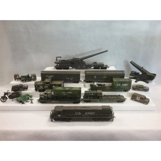 HO Scale AHM U.S. Army Train Set