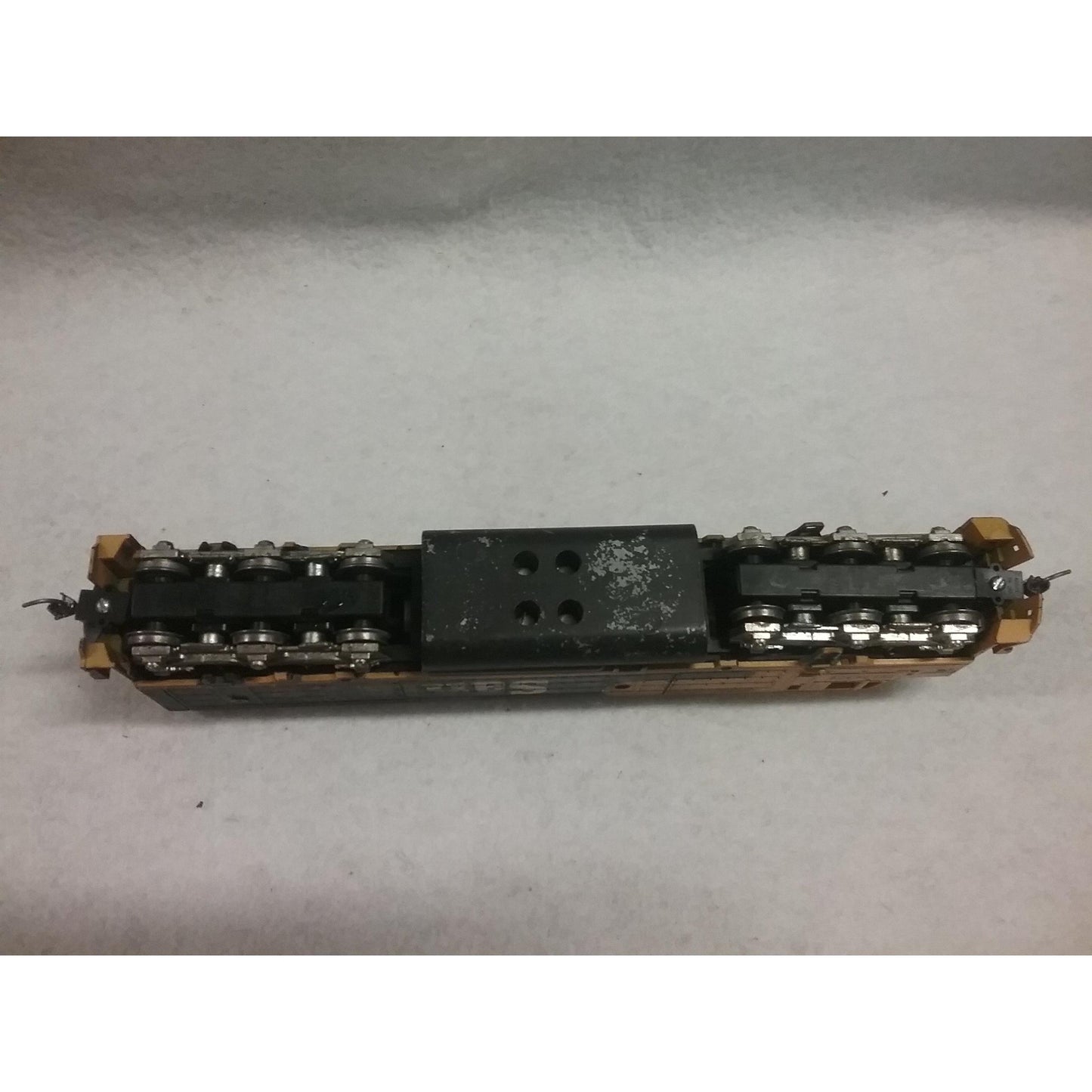 HO Scale Athearn Santa Fe Diesel Locomotive No.5903