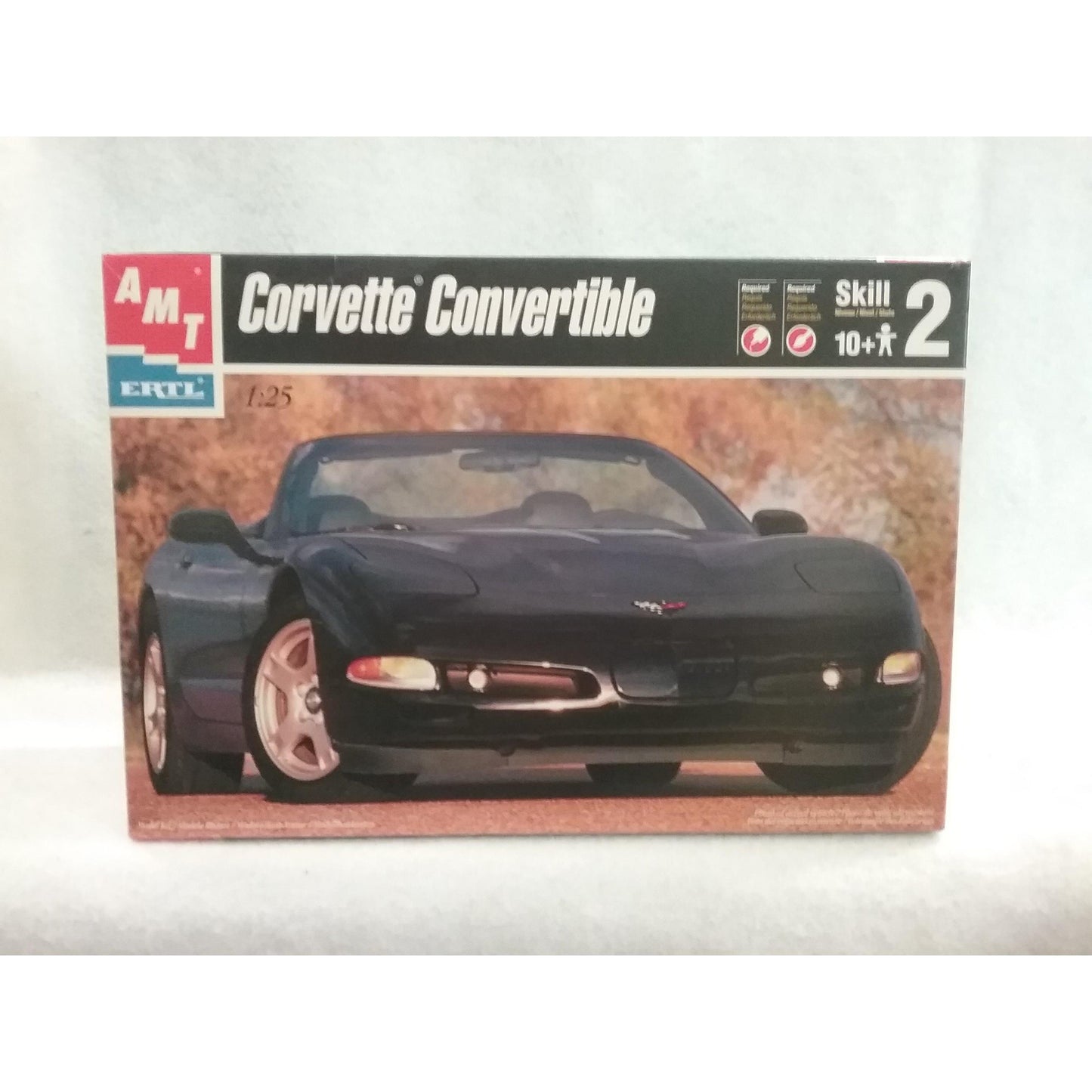 1/25 Scale AMT ERTL No.8329 Corvette Convertible