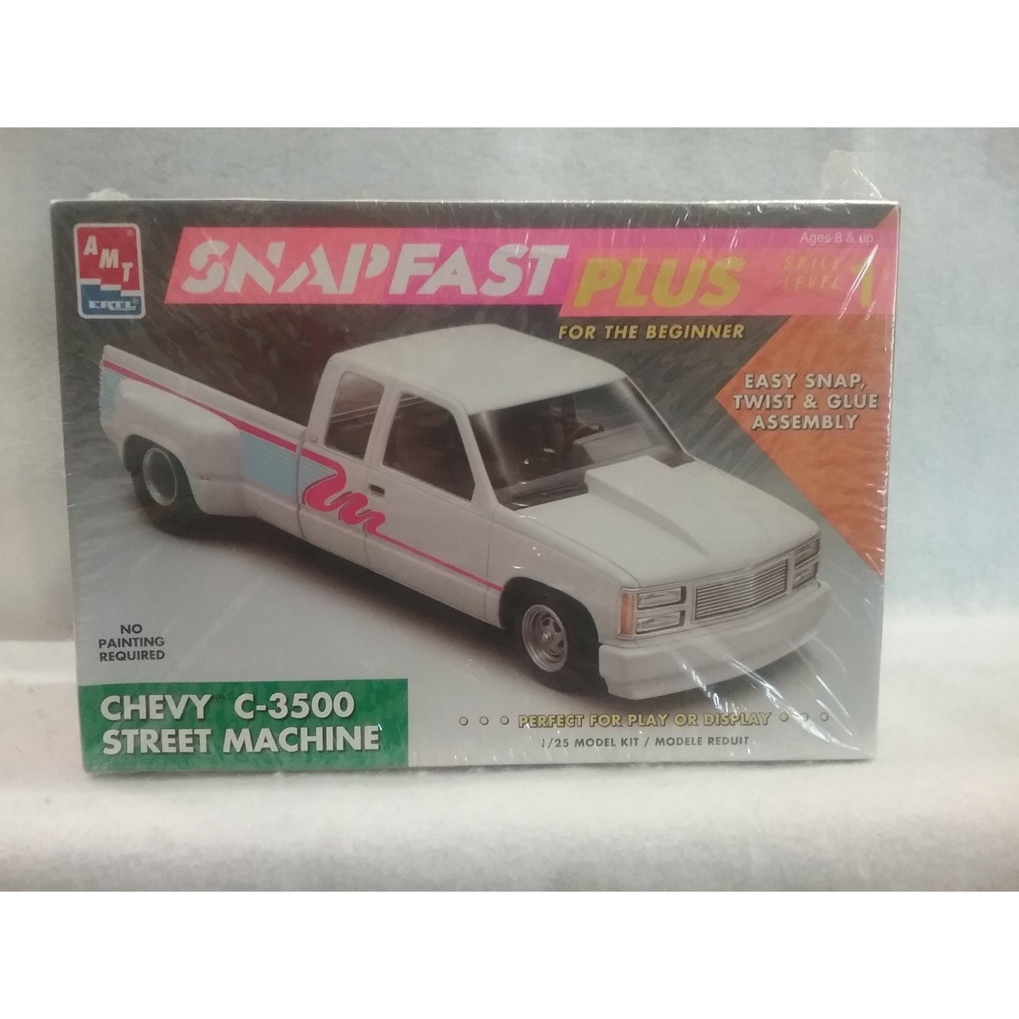 1/25 Scale AMT ERTL No.8943 Chevy C-3500 Street Machine