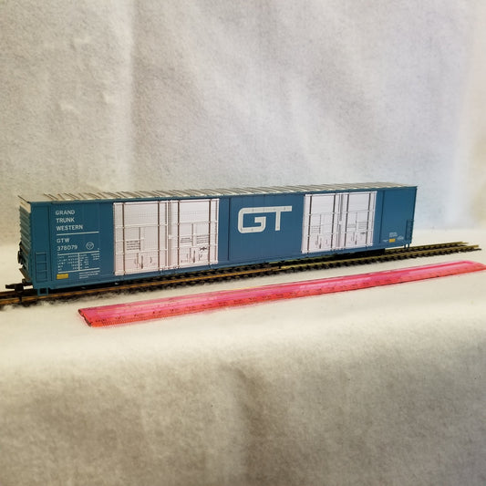 HO Scale Athearn 86' Quad Door Hy-Cube Boxcar