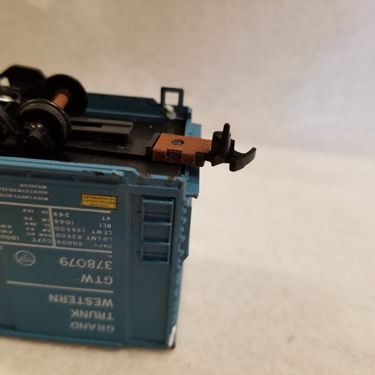 HO Scale Athearn 86' Quad Door Hy-Cube Boxcar