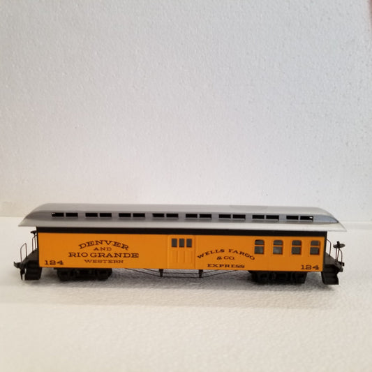 HO Scale Bachmann Denver & Rio Grande Western Baggage Car