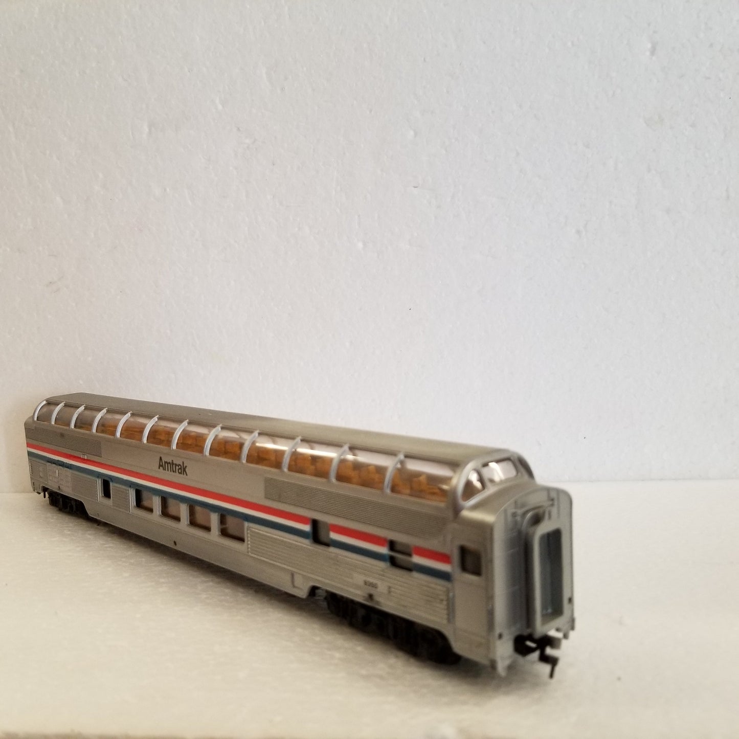 HO Scale Bachmann Amtrak Passenger Car No.9350