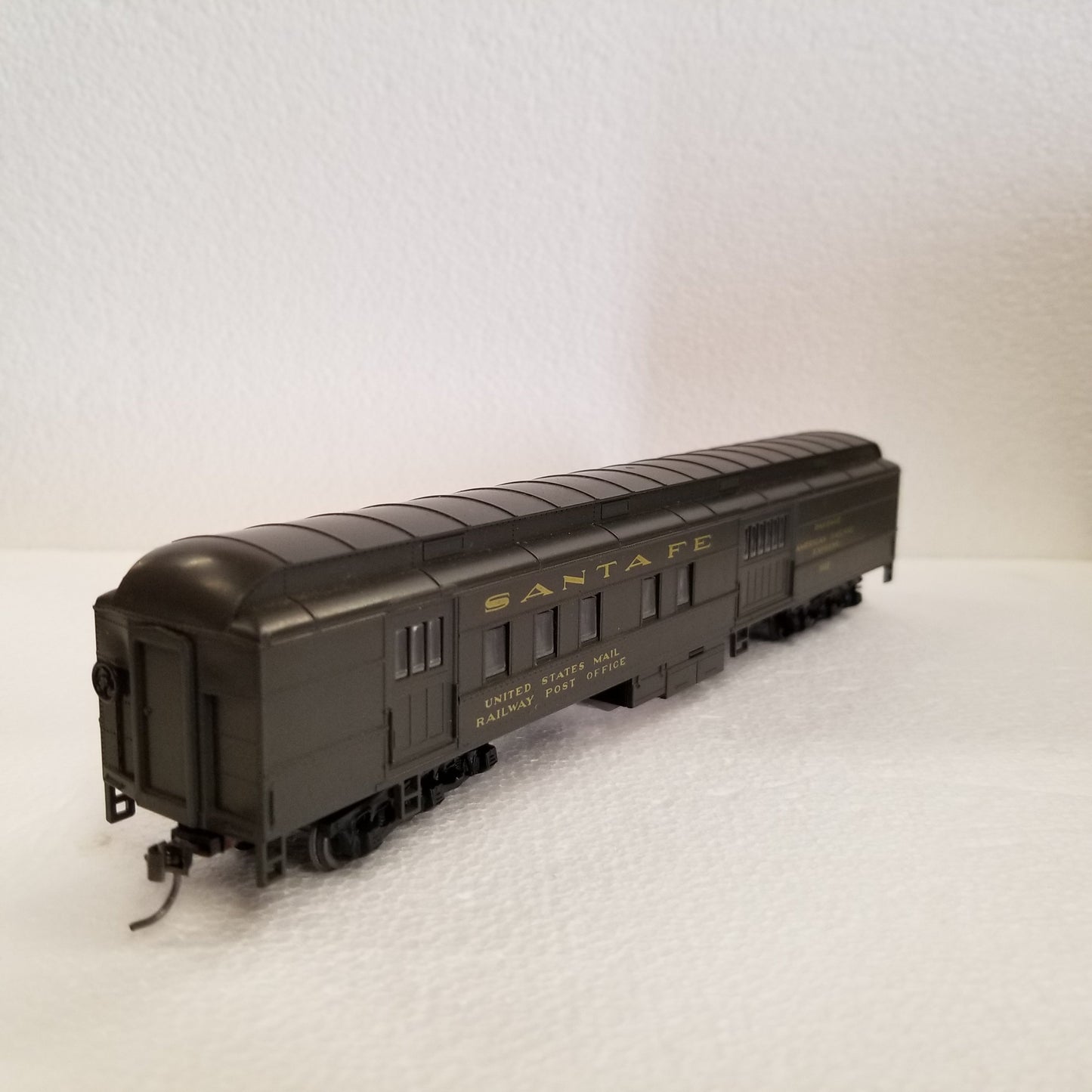 HO Scale Athearn Santa Fe Baggage Car No.1827