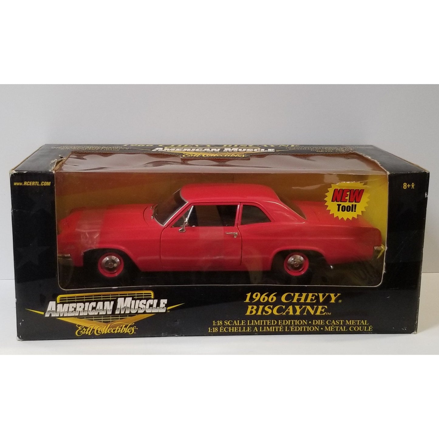 1/18 Scale ERTL Die-Cast 1966 Chevy Biscayne