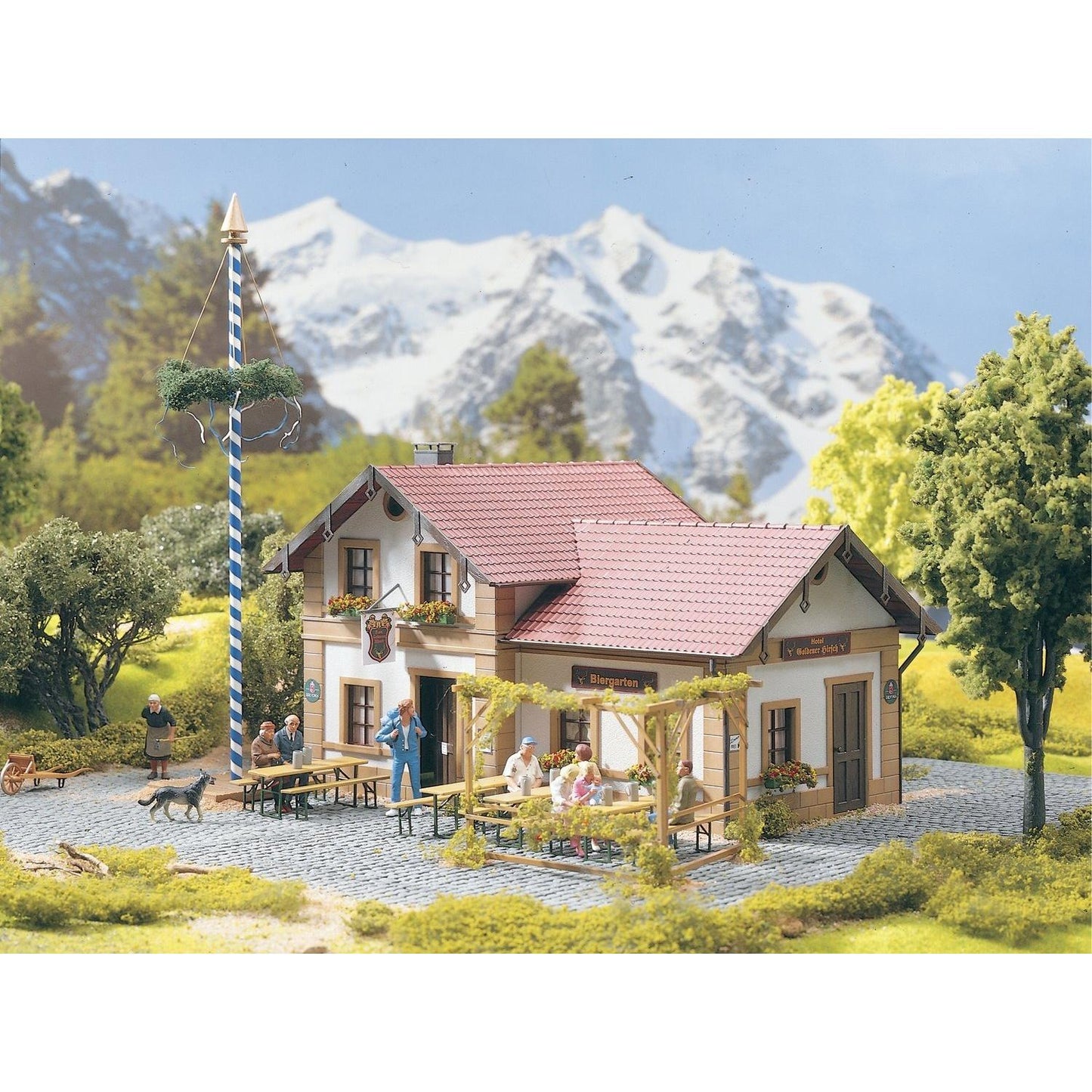 62022 Beer Garden Cafe - Swasey's Hardware & Hobbies