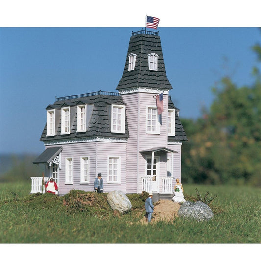 62023 The Mansion - Swasey's Hardware & Hobbies