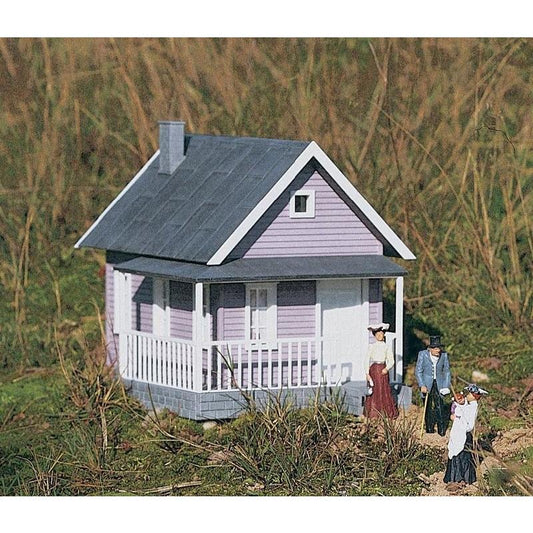 62226 Uncle Sams Farmhouse - Swasey's Hardware & Hobbies