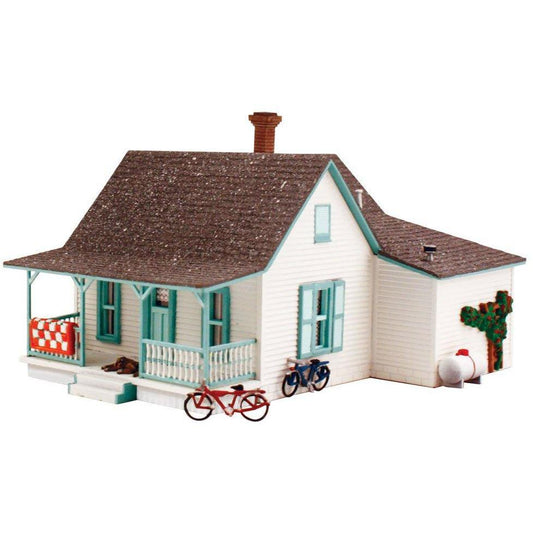 PF5186 HO KIT Granny's House