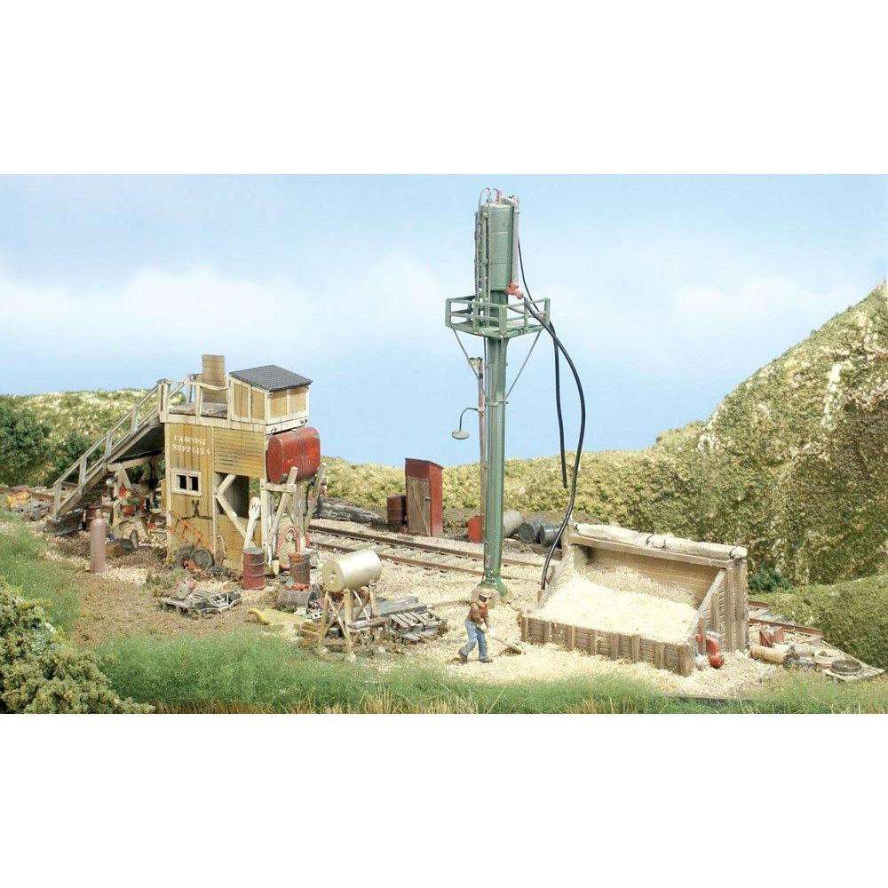 TS152 HO Caboose & Sand Facility