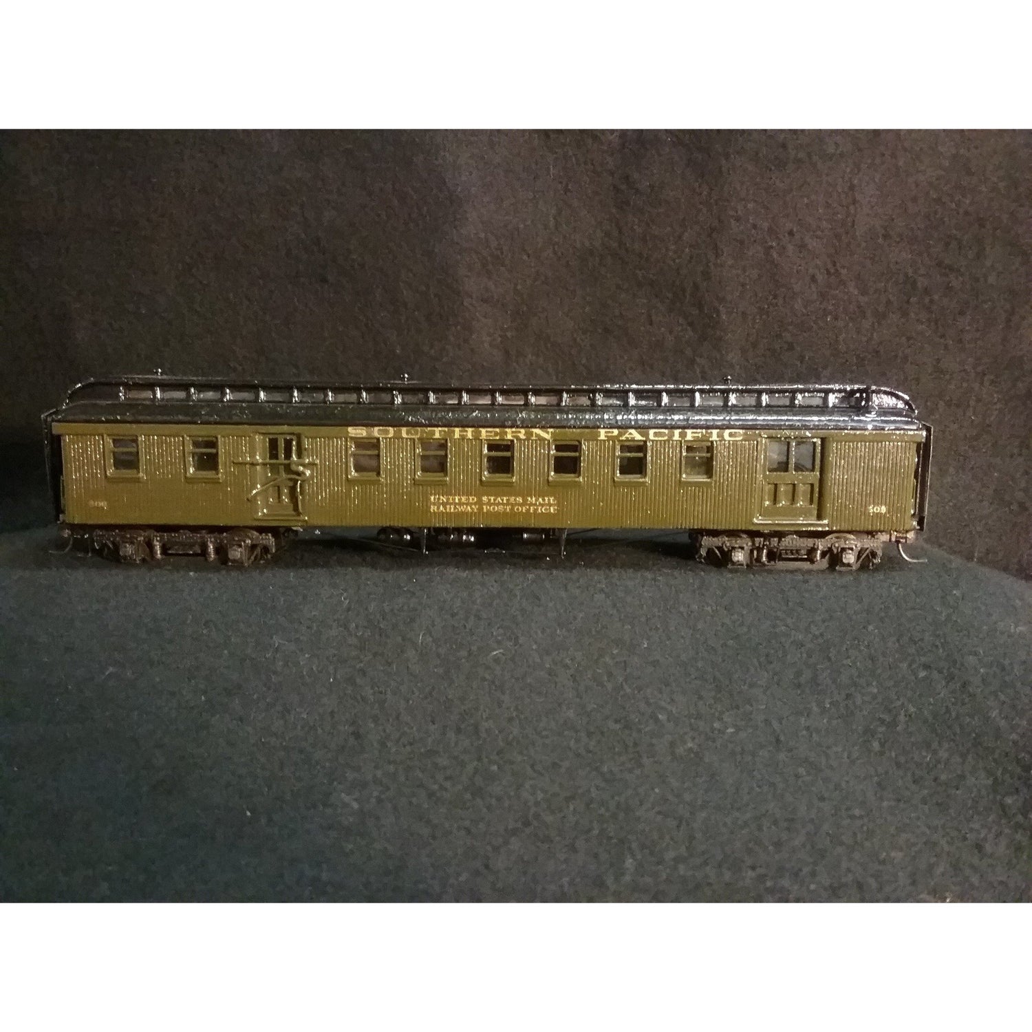 1900 La Belle  R P O & Express Car HO Scale - Swasey's Hardware & Hobbies