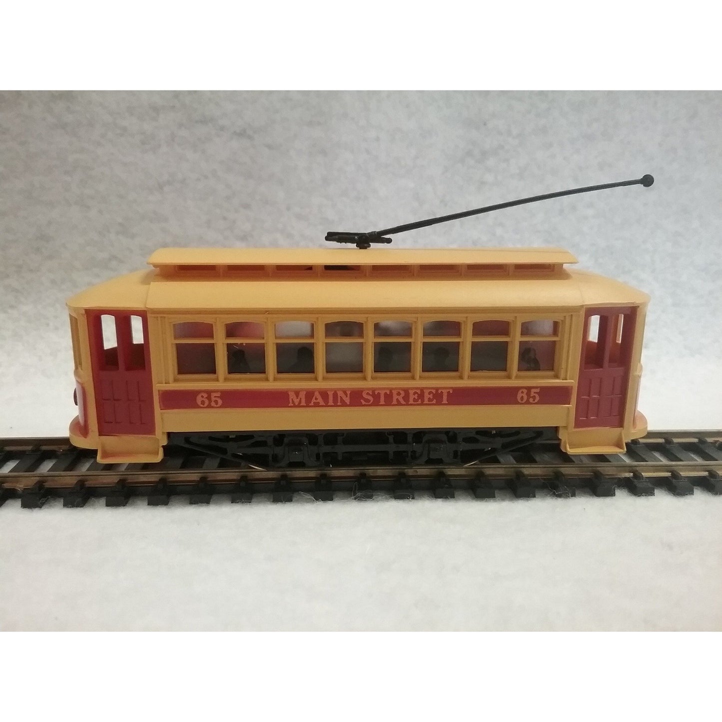 HO Scale AHM Main Street Trolley No.65