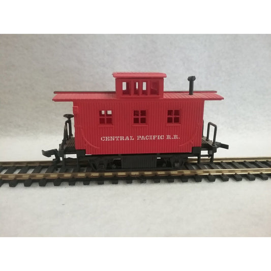 HO Scale Bachmann  Central Pacific R.R. Caboose