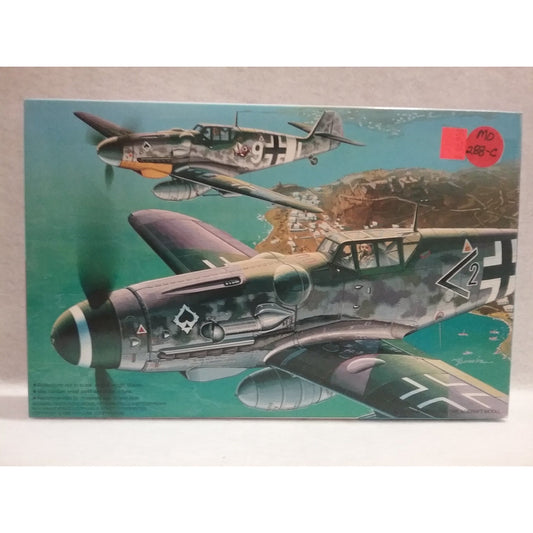 1/48 Scale Fujimi Messerschmitt Bf109G-6trop J-8 "Tropical PIK-AS"