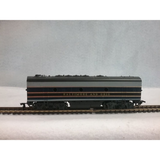 HO Scale Athearn Baltimore And Ohio Unpowered B-Unit