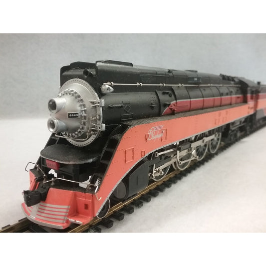 HO Scale Bachmann No.41-0550-D9 Southern Pacific The Daylight