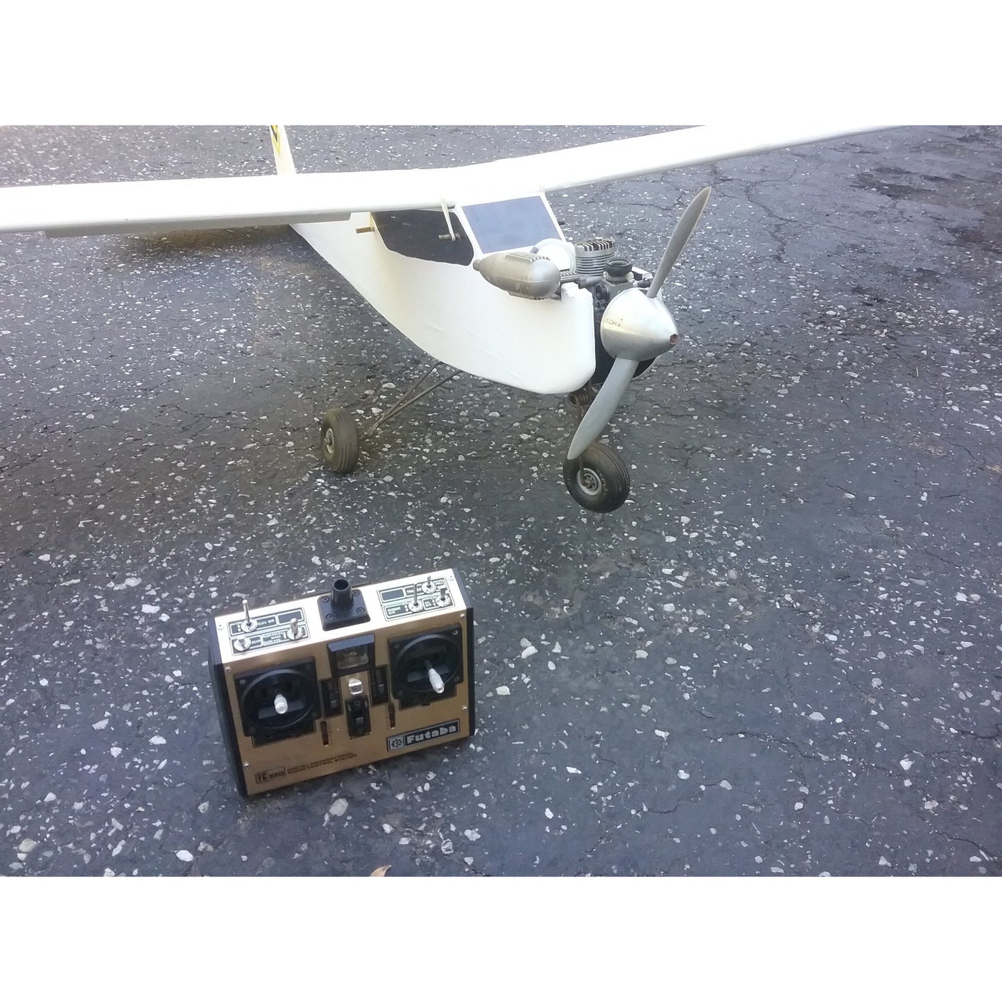 Trainer RC Plane with .40 motor