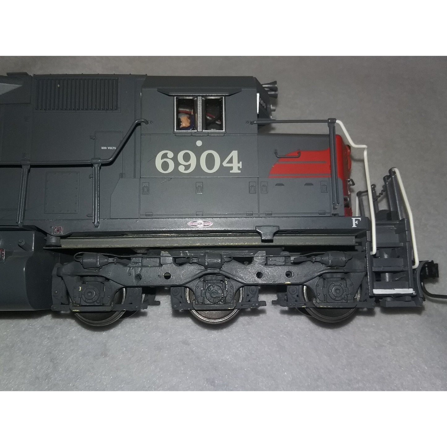 Atlas O Southern Pacific SD-35 with CLW Drive
