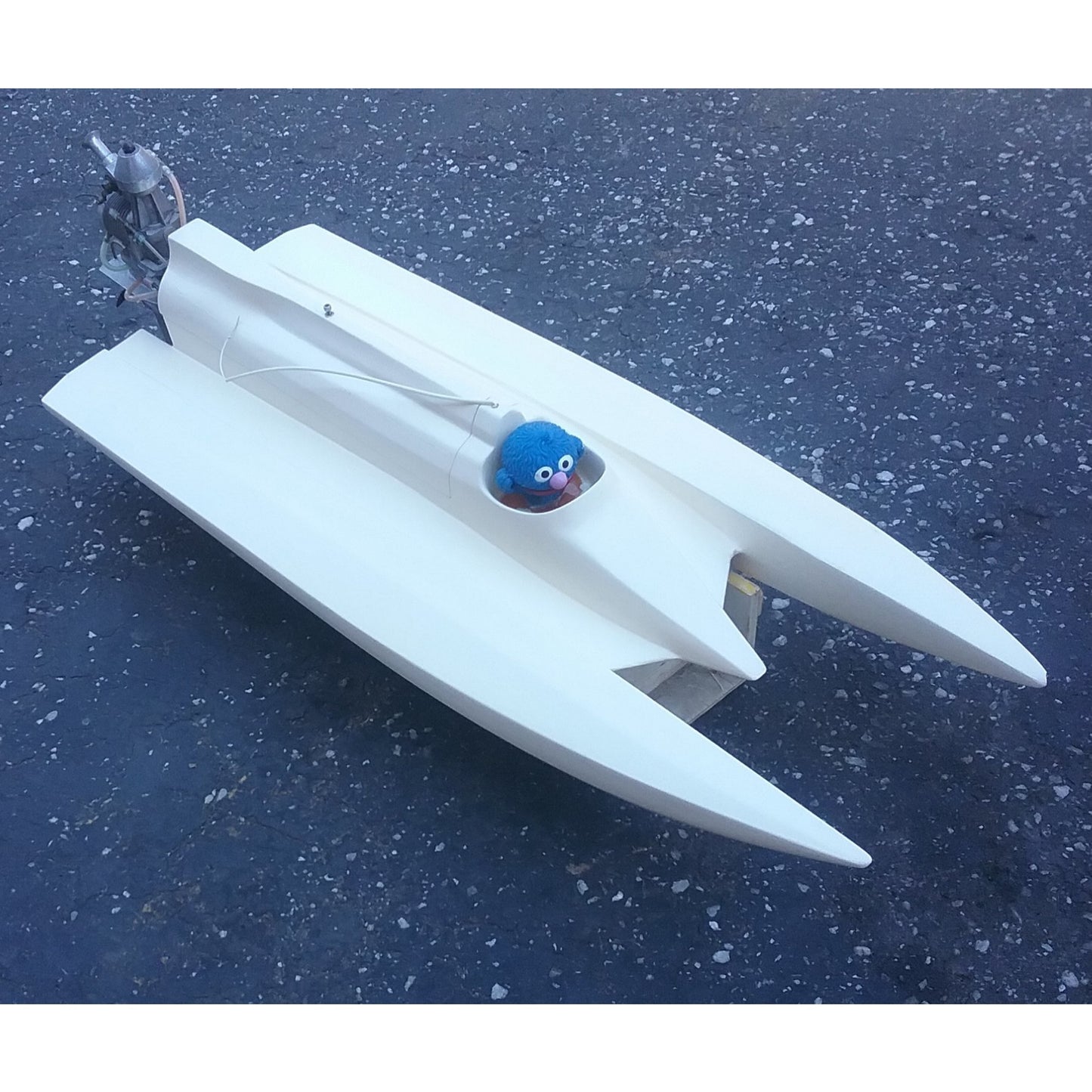 50% OFF SALE !!!-RC Nitro Speed Boat With Grover Driver