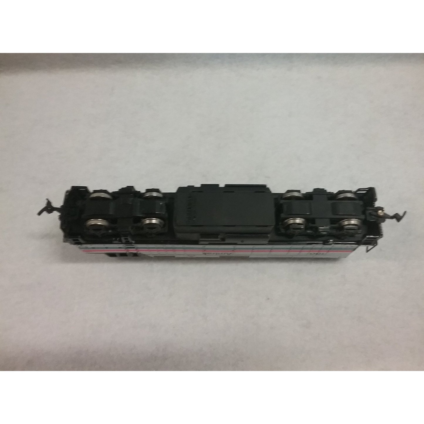 CLEARANCE-HO Scale Bachmann Amtrak Locomotive No.100