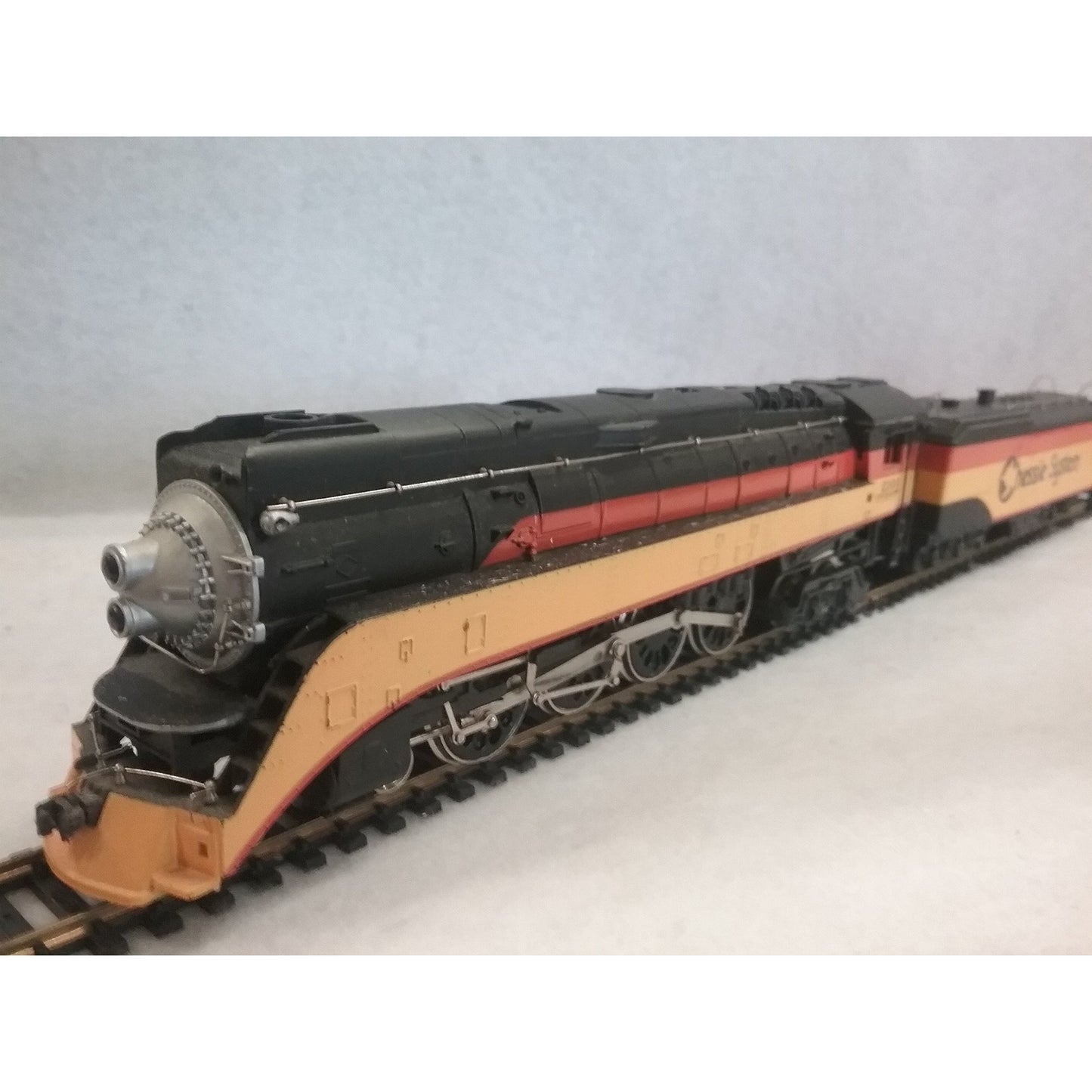 HO Scale Bachmann Chessie System GS4 Locomotive No.2101 And Tender
