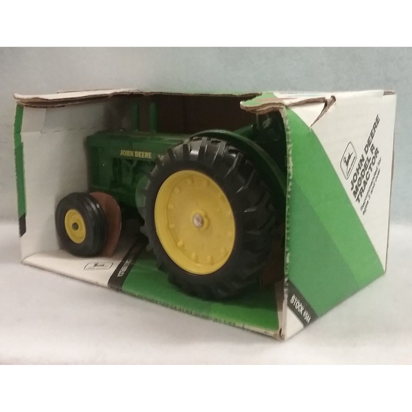 1/16 Scale ERTL No.544 John Deere Model "R" Tractor