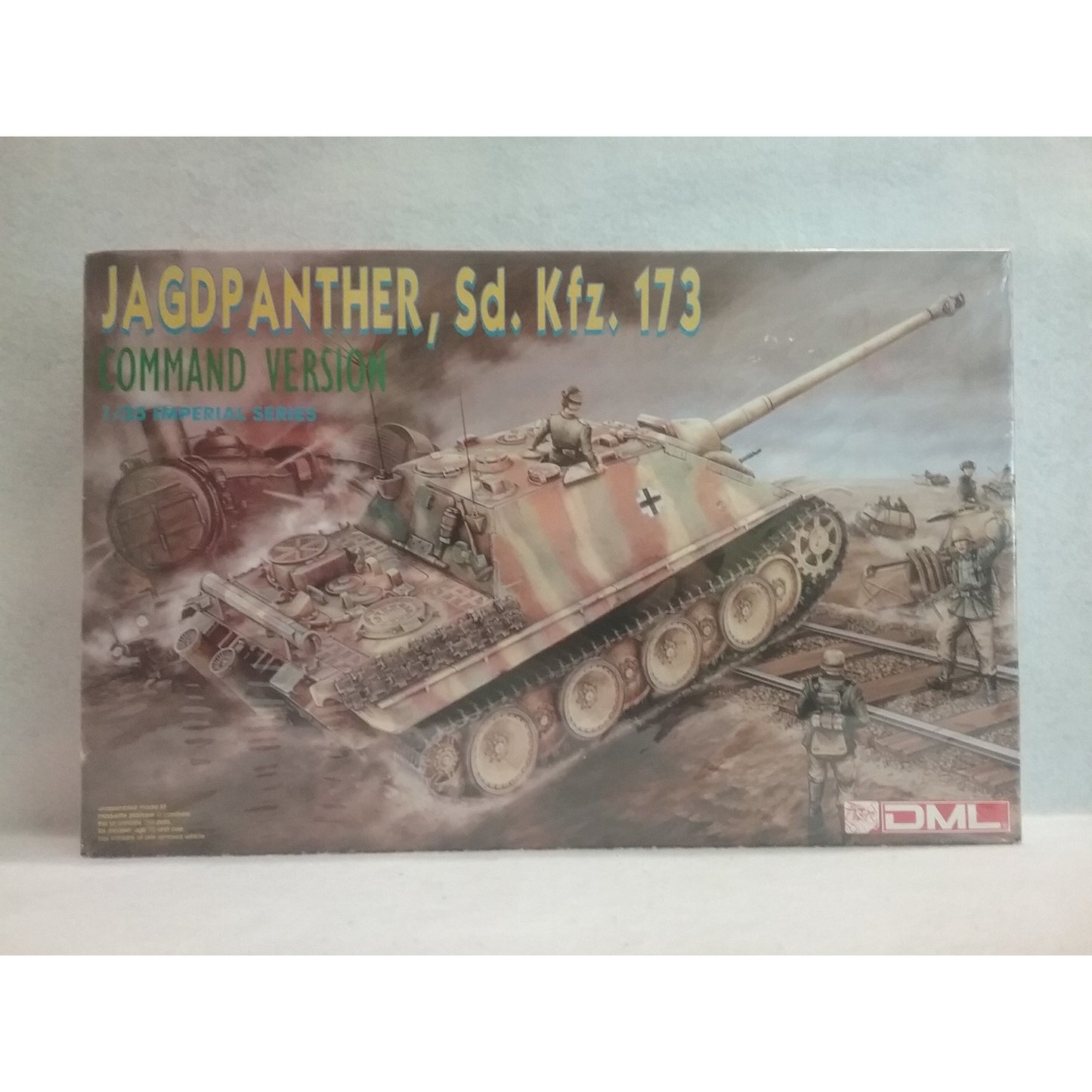 1/35 Scale DML No.9016 Jagdpanther, Sd. Kfz. 173 Command Version