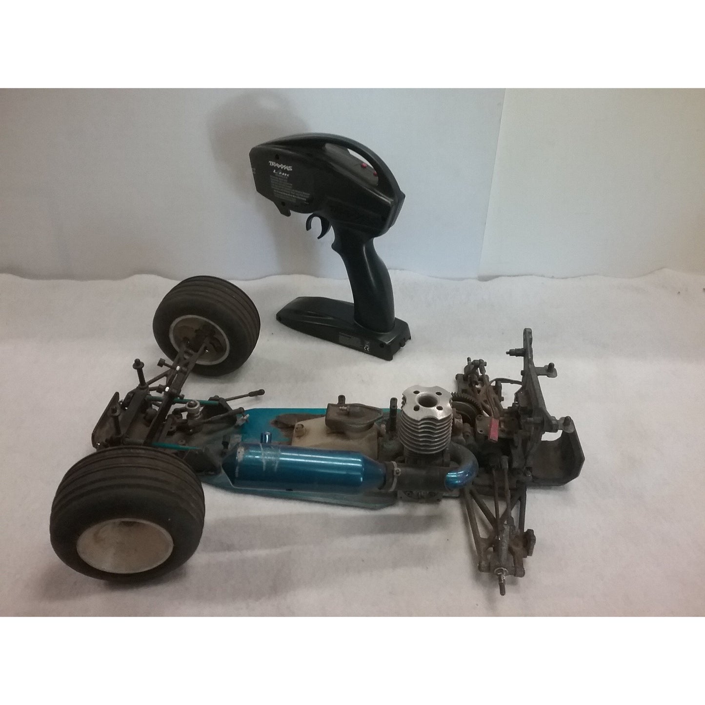 SUPER DEAL! Nitro Chassis and Traxxas Radio