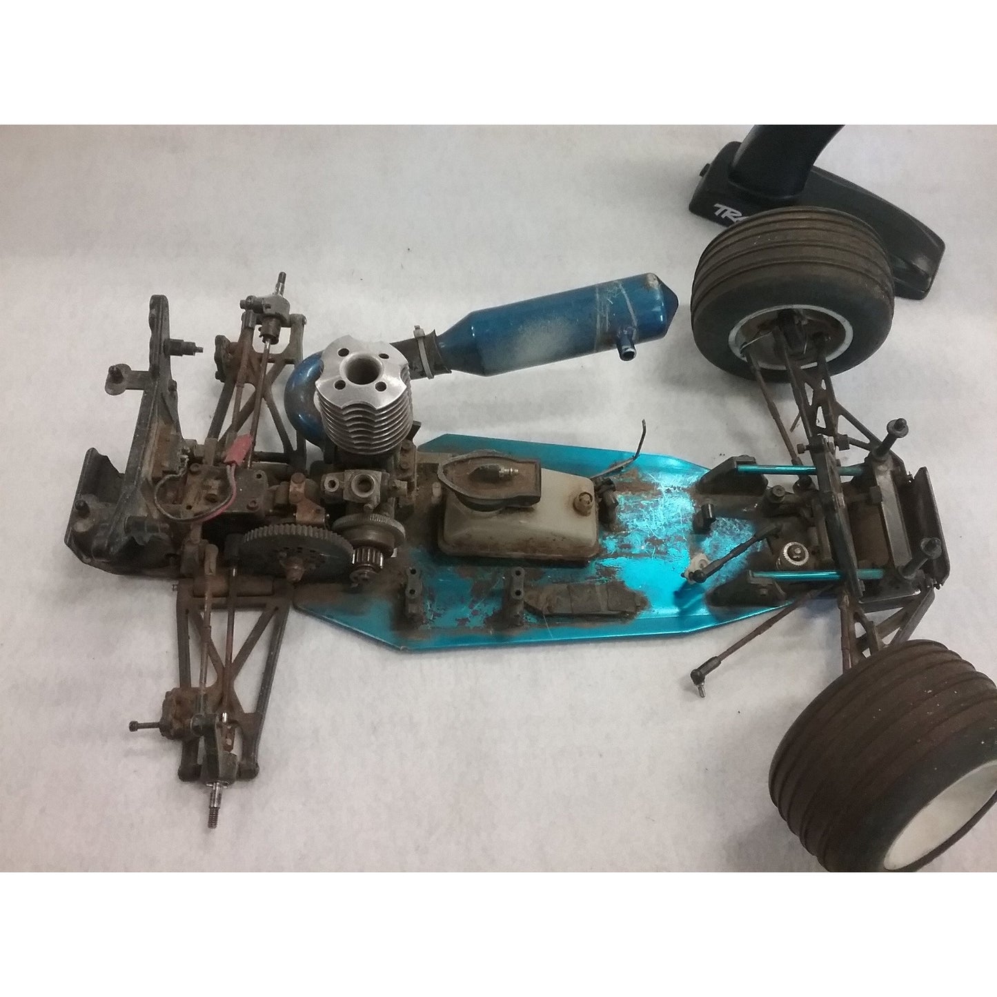 SUPER DEAL! Nitro Chassis and Traxxas Radio