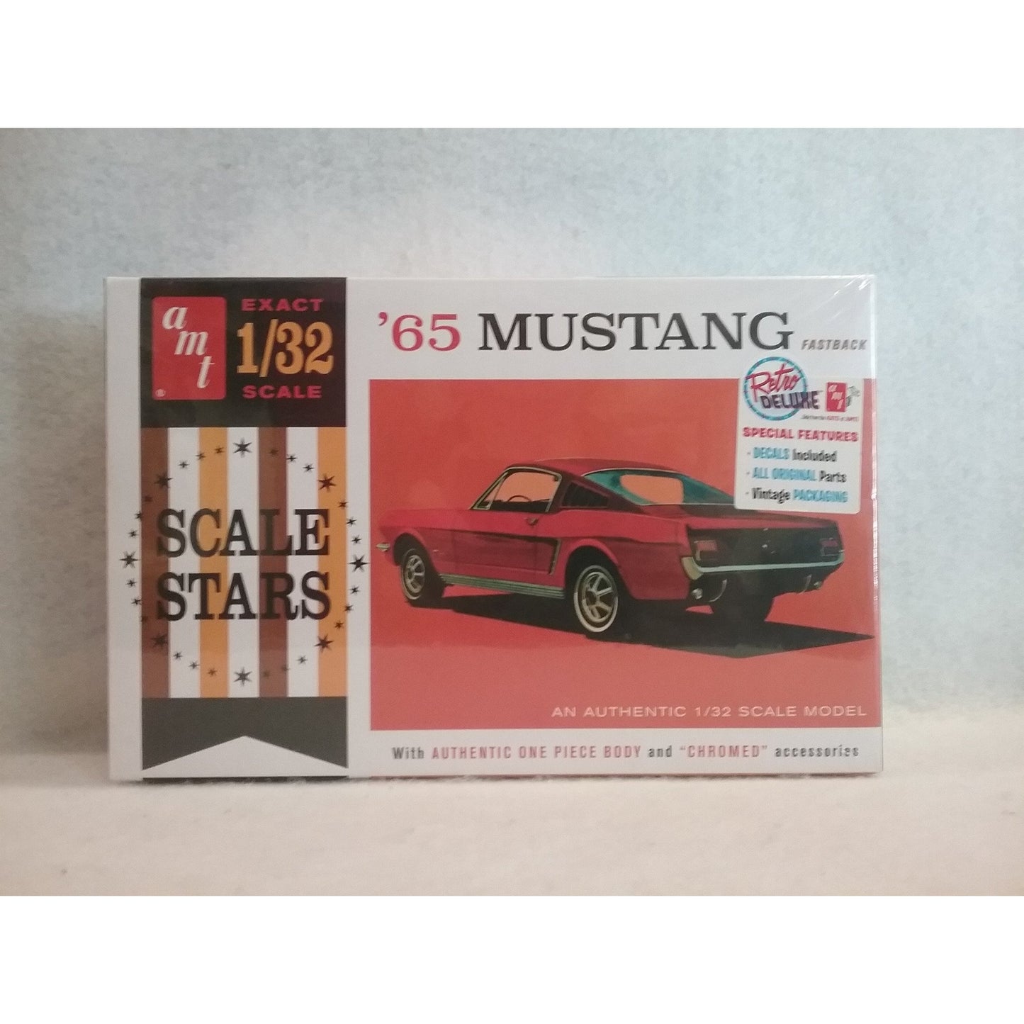 1/32 Scale AMT No.AMT1042/12 '65 Mustang Fastback