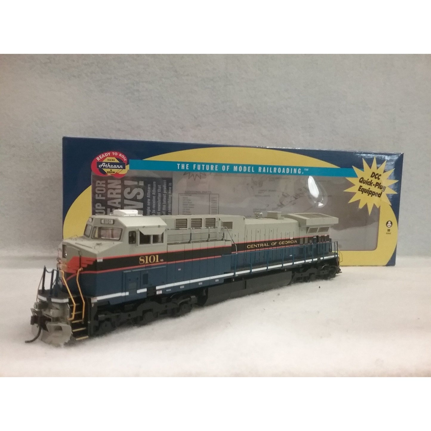 HO Scale Athearn No.77668 Norfolk Southern AC4400CW Locomotive Central of Georgia Heritage No.8101