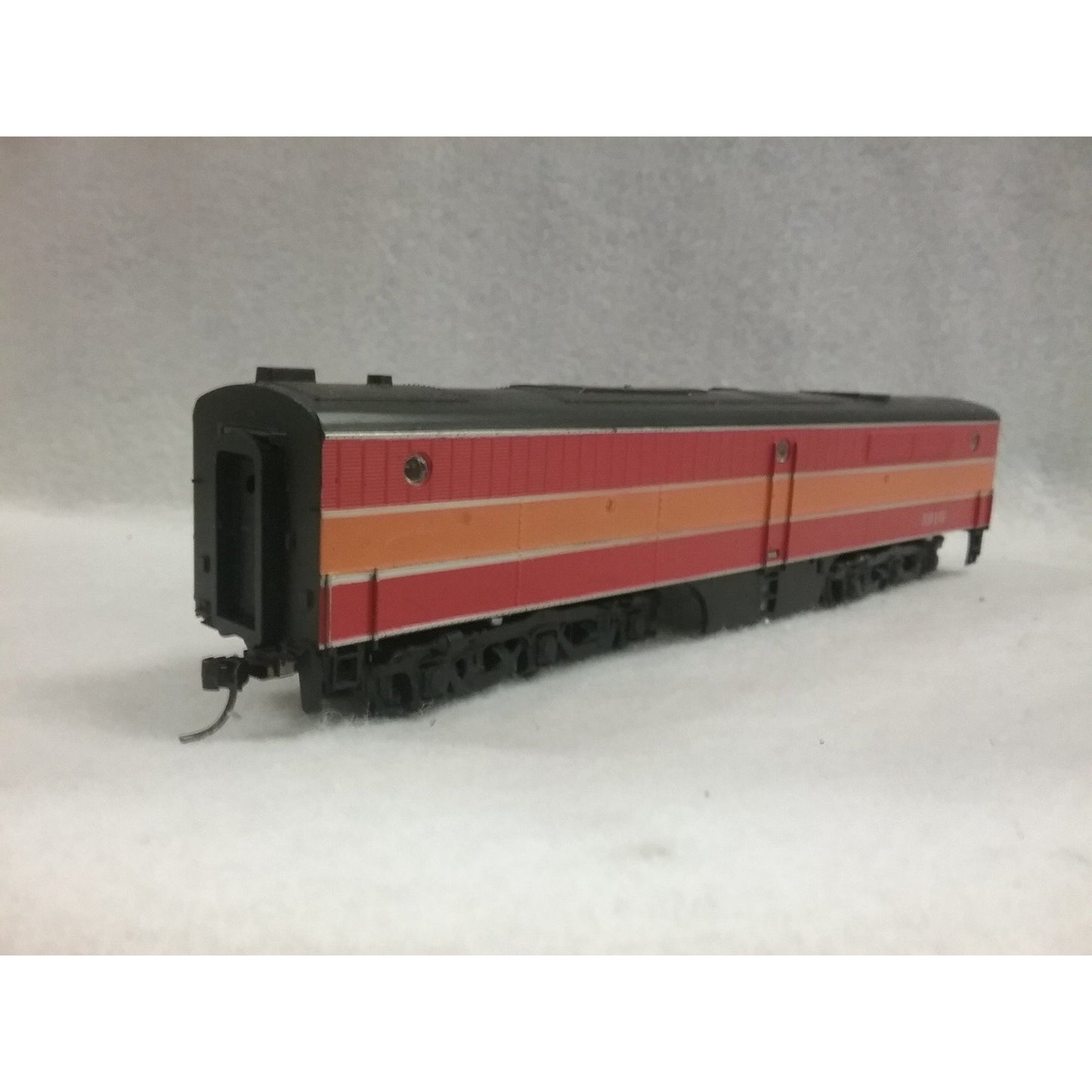 HO Scale Athearn Southern Pacific Daylight PB Unit No.5916 Powered