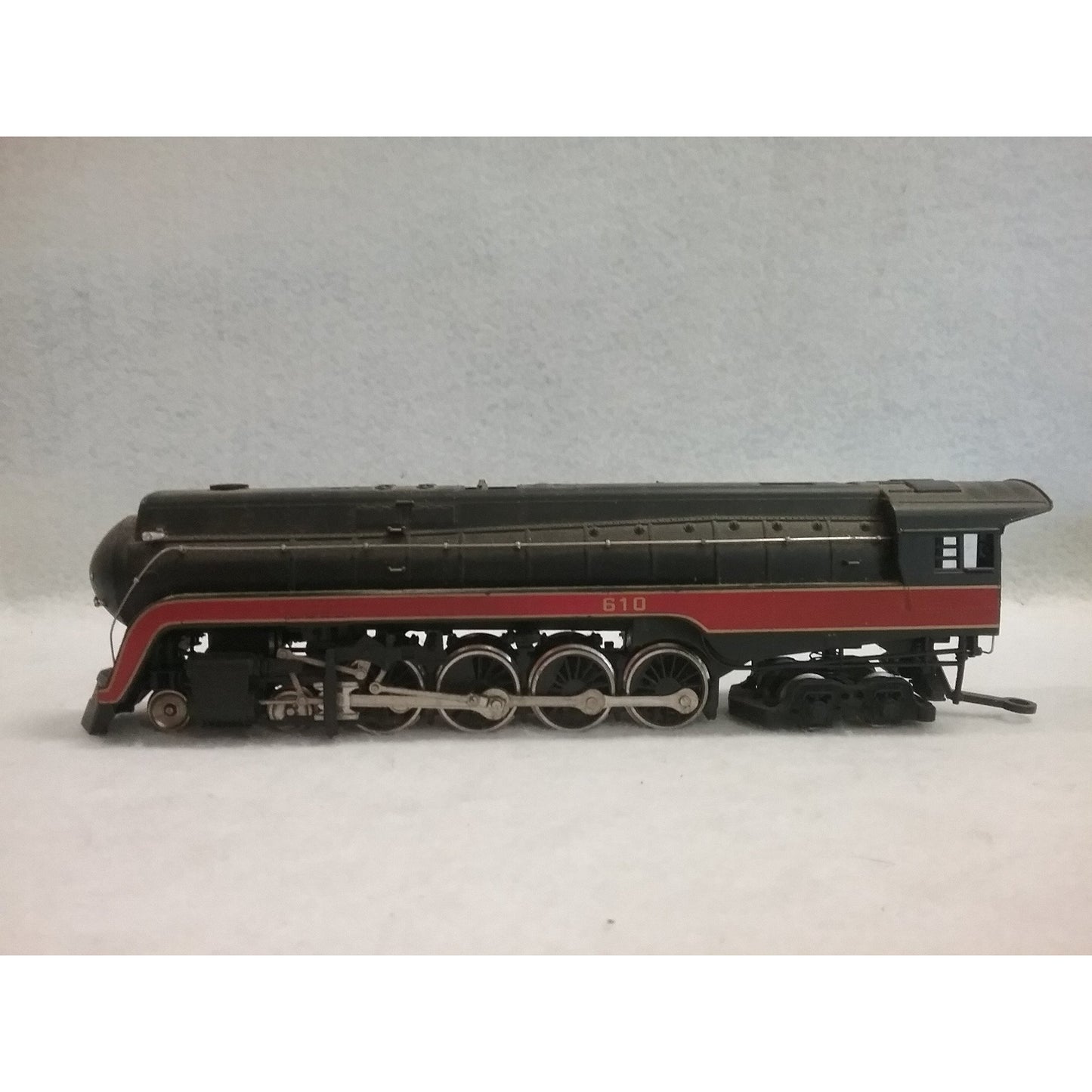 CLEARANCE-HO Scale  Bachmann No.41-0658-A4  Norfolk And Western Class J