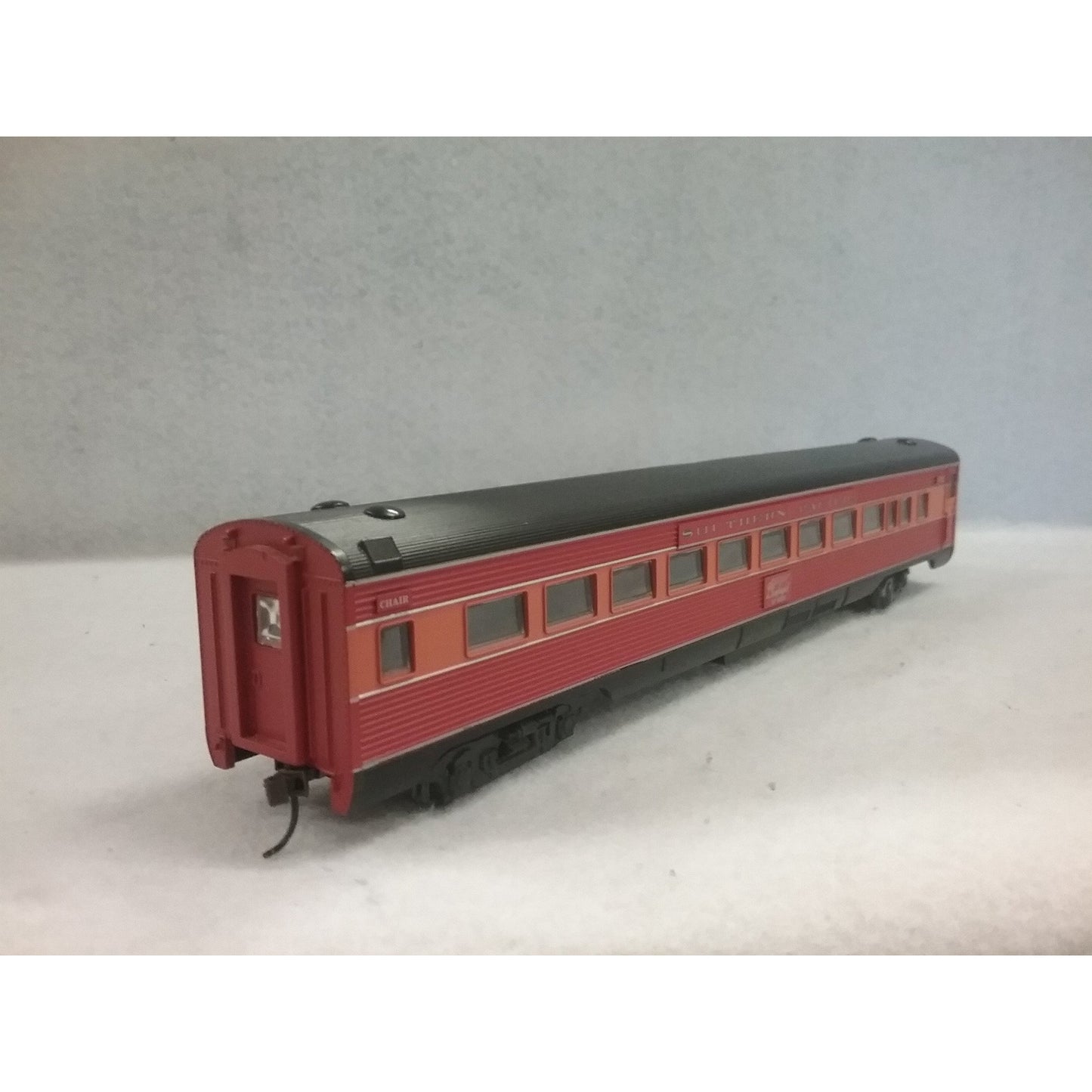 HO Scale Athearn Daylight Southern Pacific  Passenger Car No.10200