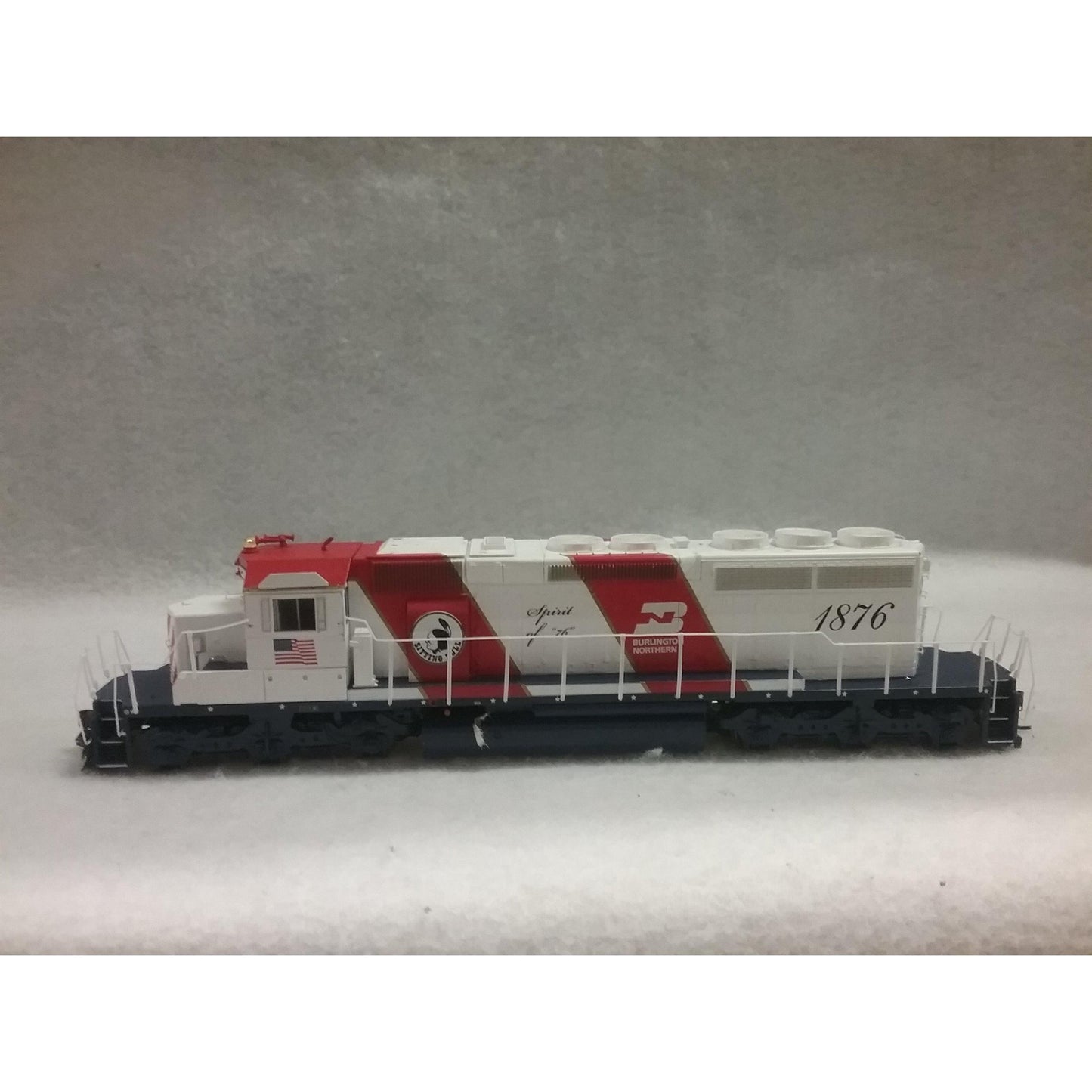 HO Scale Bachmann Burlington Northern Spirit of "76" Locomotive  No.1876