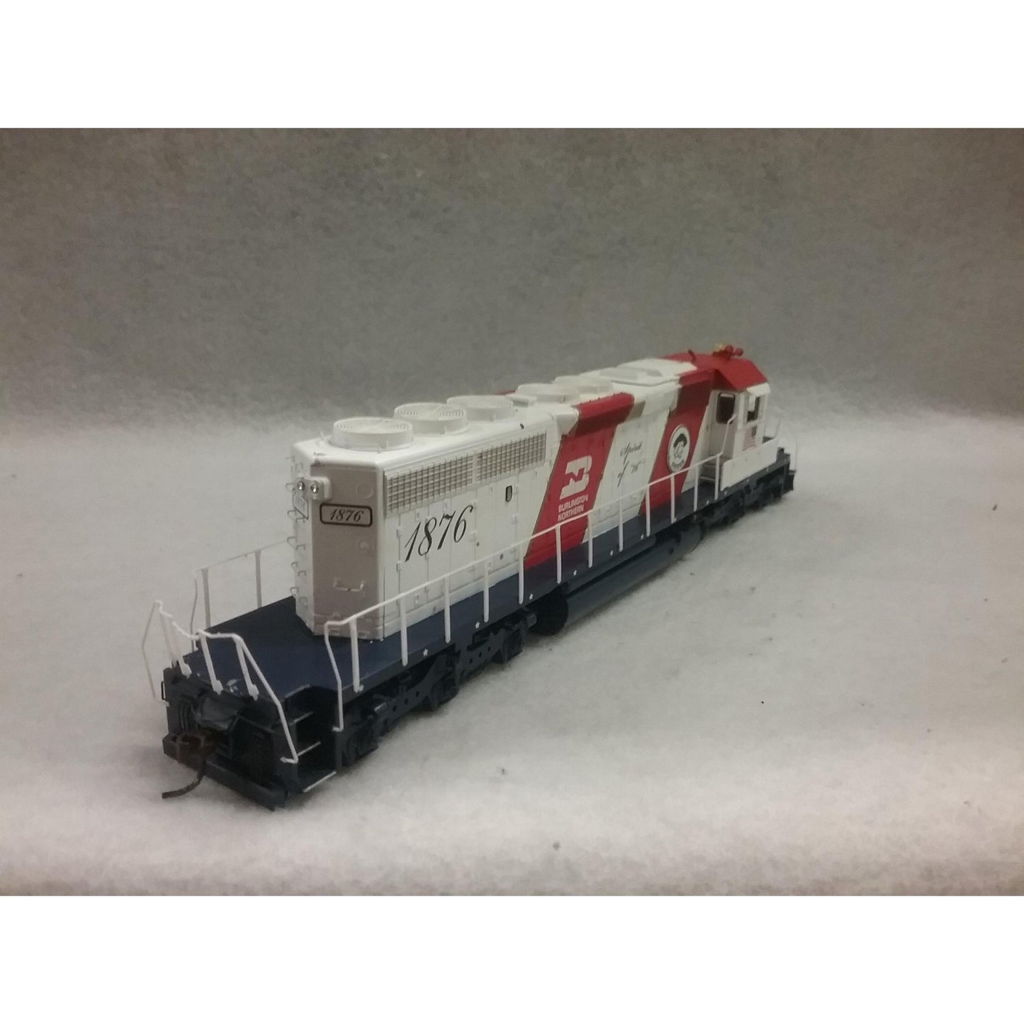 HO Scale Bachmann Burlington Northern Spirit of "76" Locomotive  No.1876