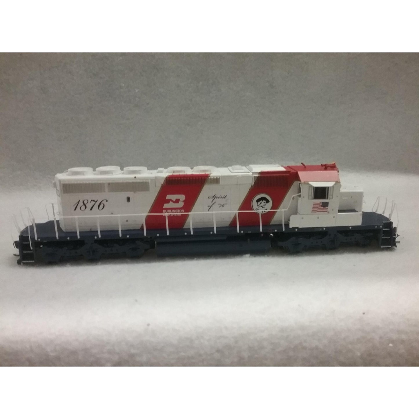 HO Scale Bachmann Burlington Northern Spirit of "76" Locomotive  No.1876