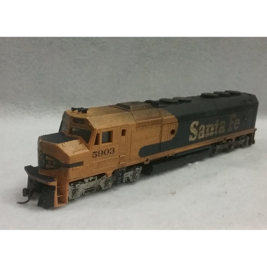 HO Scale Athearn Santa Fe Diesel Locomotive No.5903