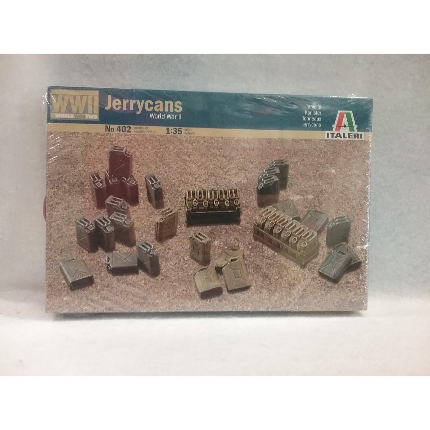 1/35 Scale   Italeri No.402    WW2 Jerrycans