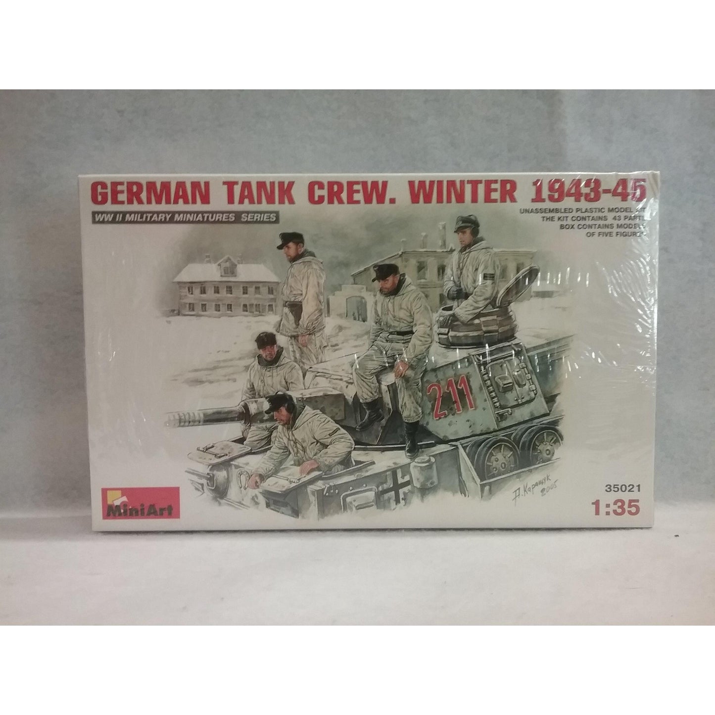 1/35 Scale MiniArt No.35021 German Tank Crew Winter 1943-45