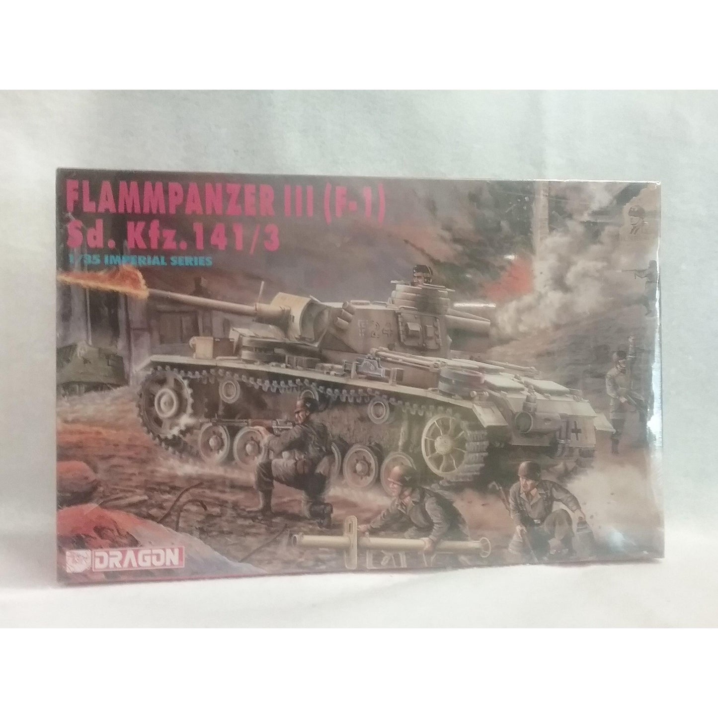 1/35 Scale Dragon No.9017 Flammpanzer III (F.1) Sd.Kfz.141/3