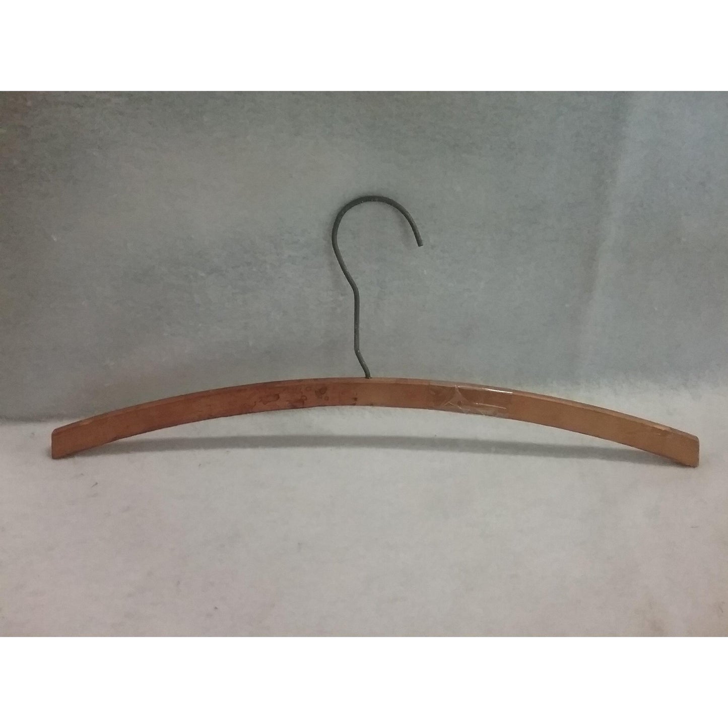 Santa Fe Wood Coat Hanger (z)