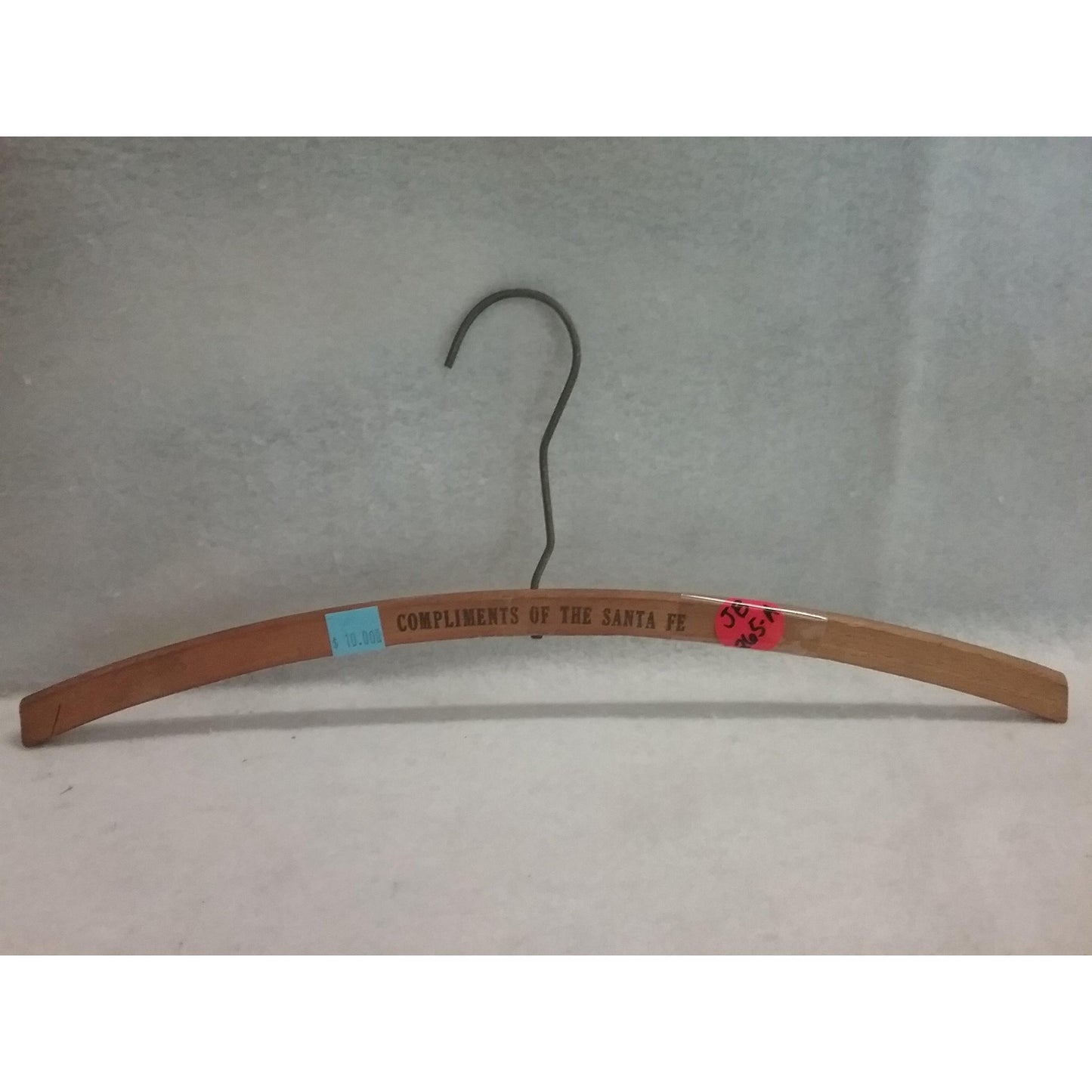 Santa Fe Wood Coat Hanger (a)