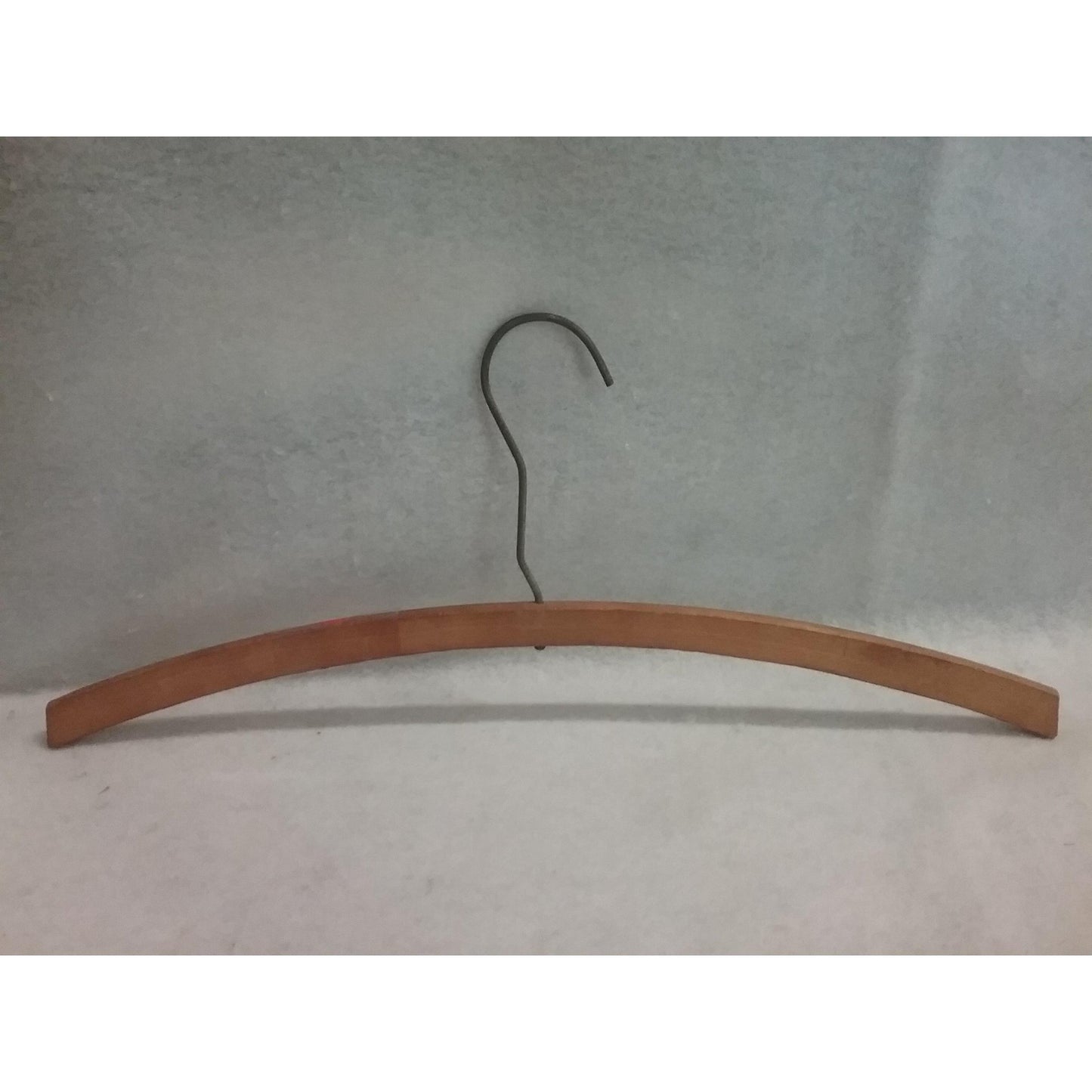 Santa Fe Wood Coat Hanger (a)