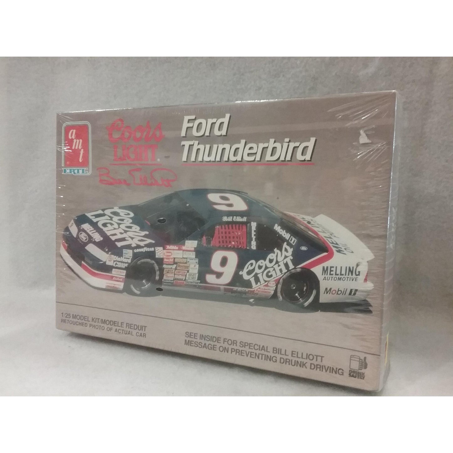 1/25 Scale  AMT ERTL No.6740 Bill Elliot #9 Coors Light Nascar Ford Thunderbird